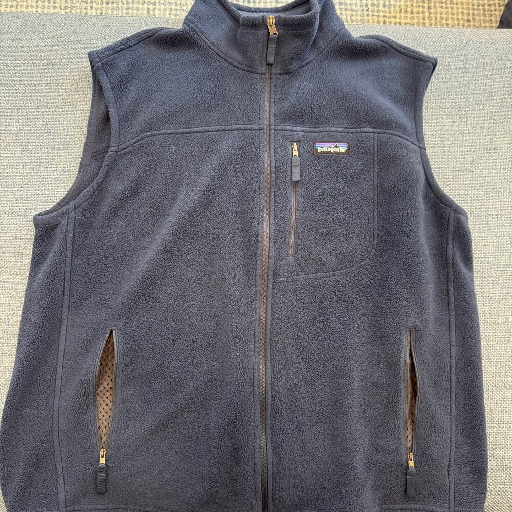 Patagonia Men's Classic Synchilla Fleece Vest (XL) Navy Blue